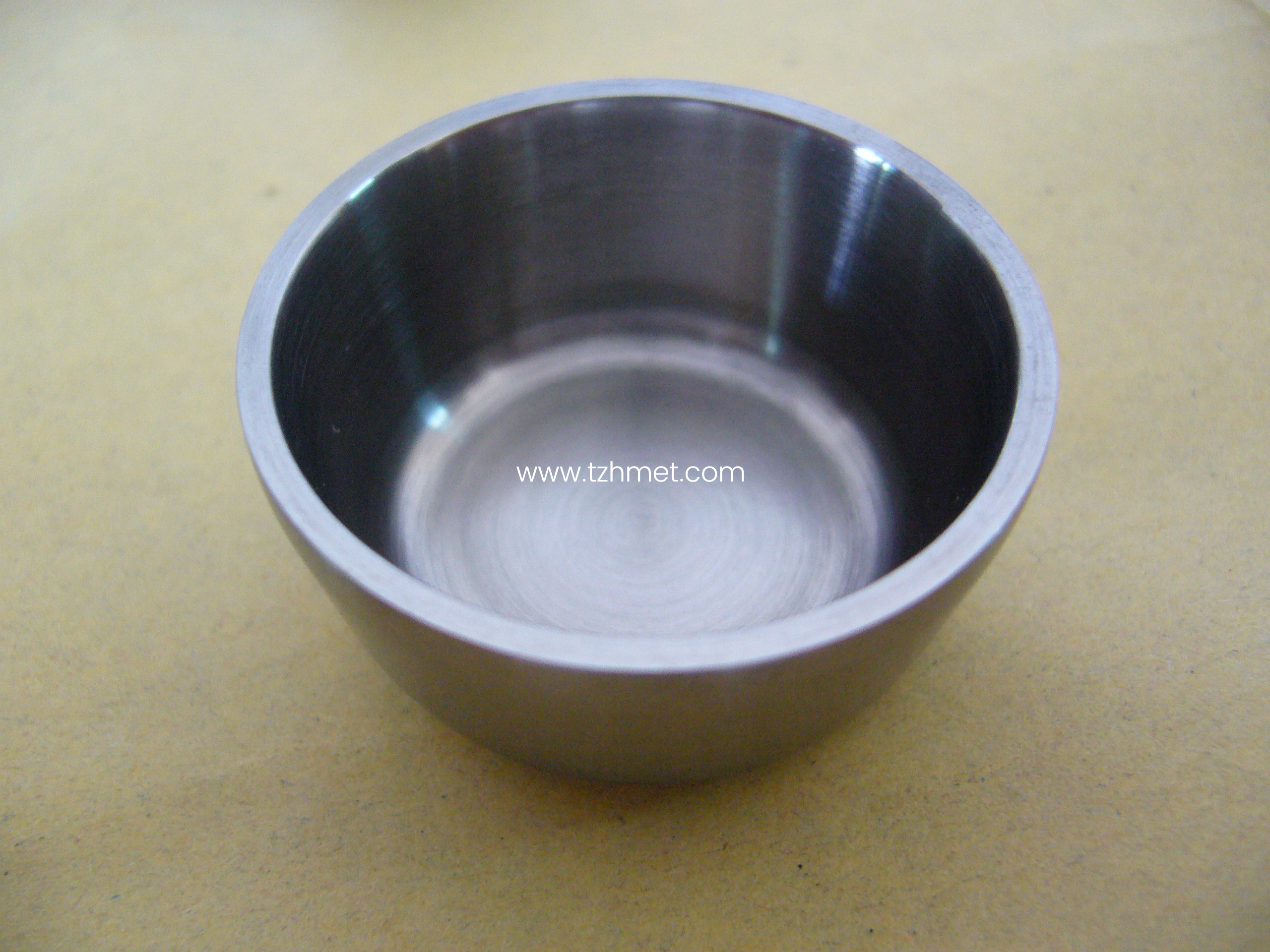 Zirconium crucible